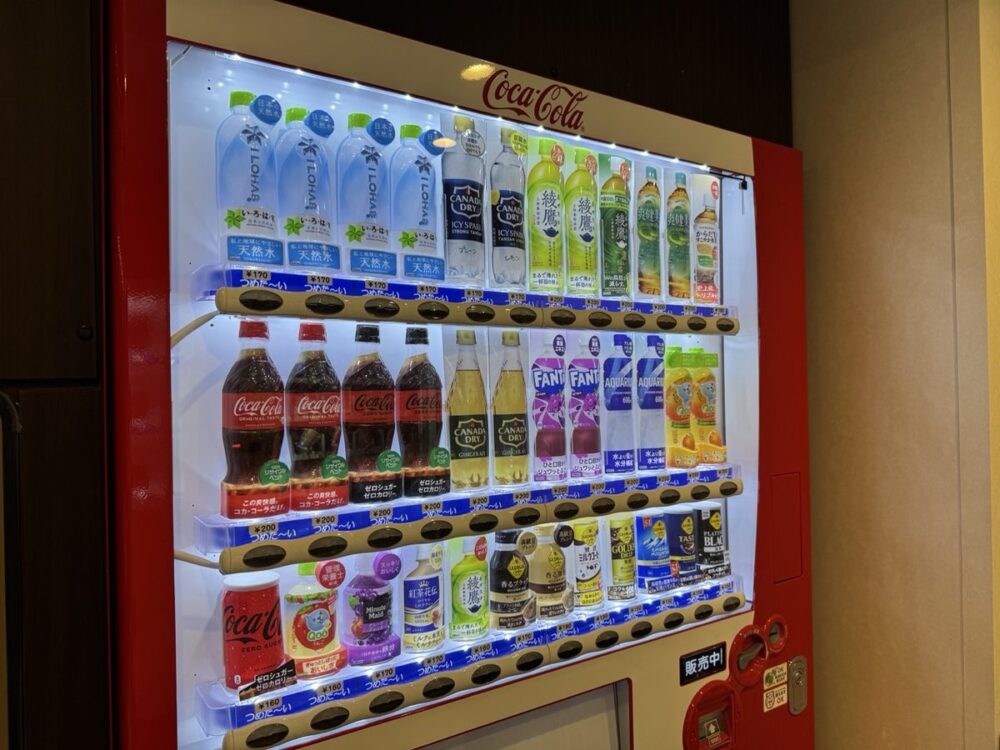 宮崎カーフェリー船内のソフトドリンク自動販売機